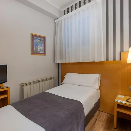 Lyon Hotel Barcelona