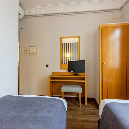 Lyon Hotel Barcelona