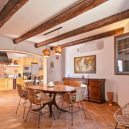Masia Luxmarspa Villa Barcelona