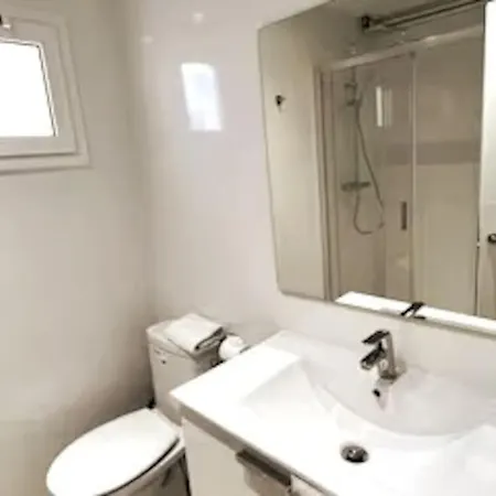 Bcn Central-atico Sants Apartment *