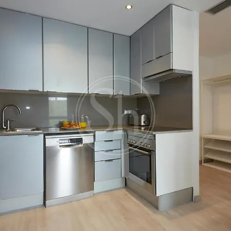 Comodo En Diagonal Apartment Barcelona