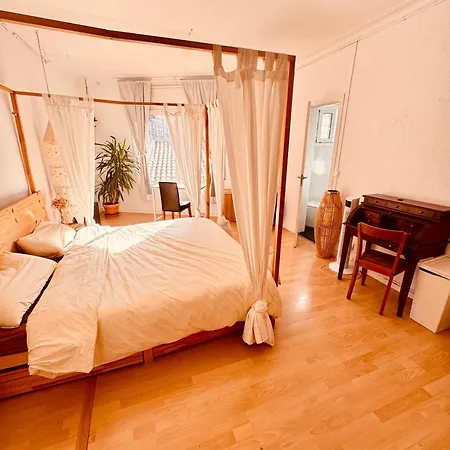 Casa Clot Homestay