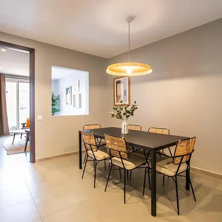 21mal1089-magnific Near Sagrada Familia *