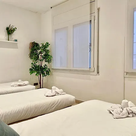 Cozy 7p With Terrace Apartment Barcelona