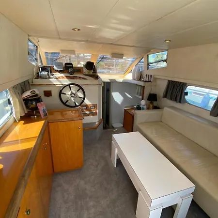 Zafiro, A Wonderful Yacht In Barcelona