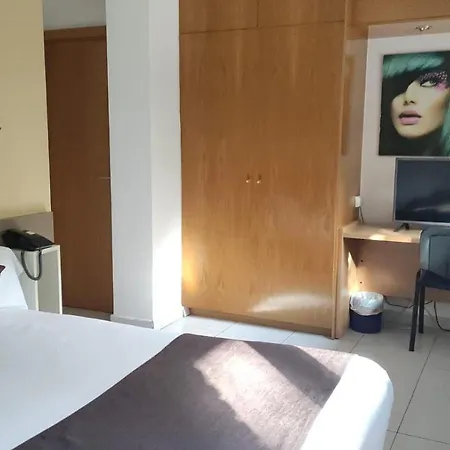 塔拉维瑟拉酒店 巴塞罗那