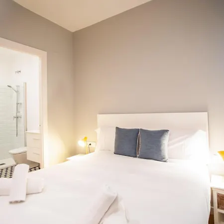 44mal1084- Bright 2br Apartment