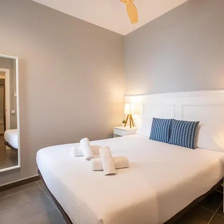 33mal1082- Big 2br Near Sagrada Familia *