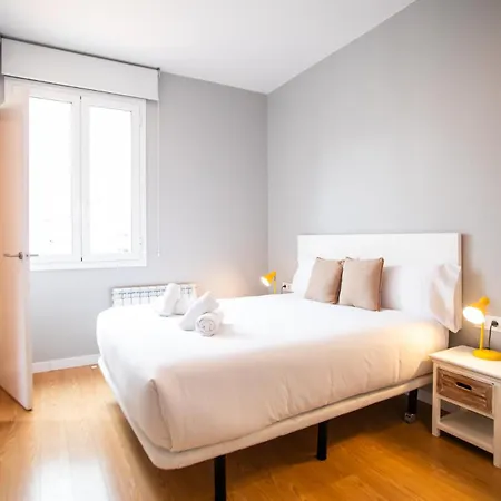44mal1084- Bright 2br Apartment