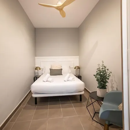 33mal1082- Big 2br Near Sagrada Familia *