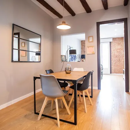 Apartment 44mal1084- Bright 2br