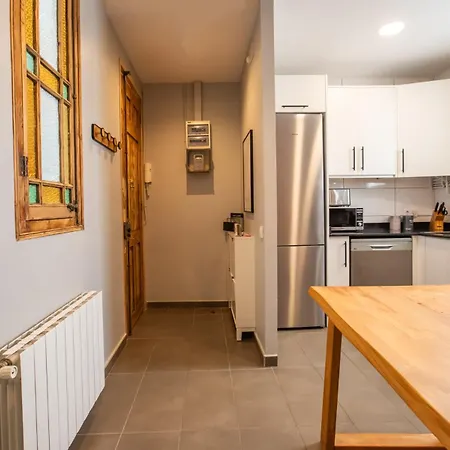 33mal1082- Big 2br Near Sagrada Familia Apartment