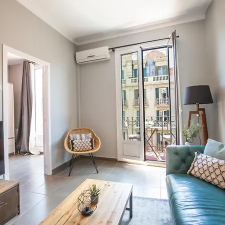 33mal1082- Big 2br Near Sagrada Familia Apartment *