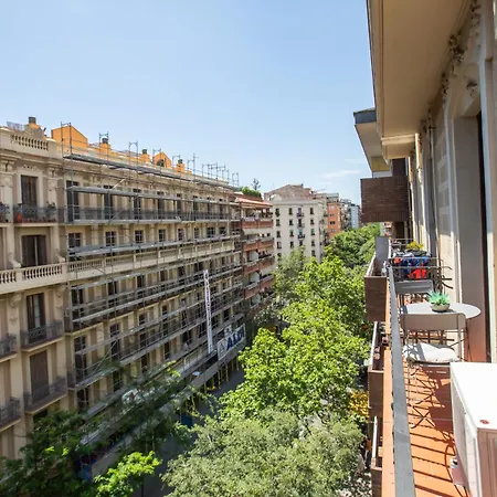 33mal1082- Big 2br Near Sagrada Familia Apartment Barcelona