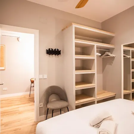 P3mal1076- Beautiful 2br Newly Refurbished * Barcelona