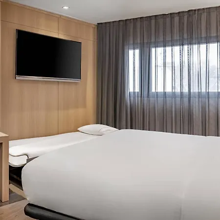 Ac Sants By Marriott Hotel