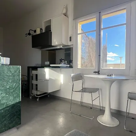 With Terrace Apartment *