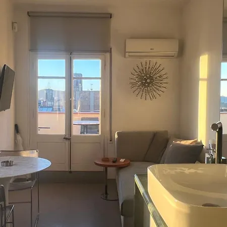 With Terrace Apartment *