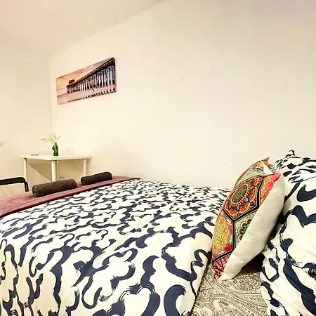 Auberge de jeunesse Sharing Flats In Gotico *