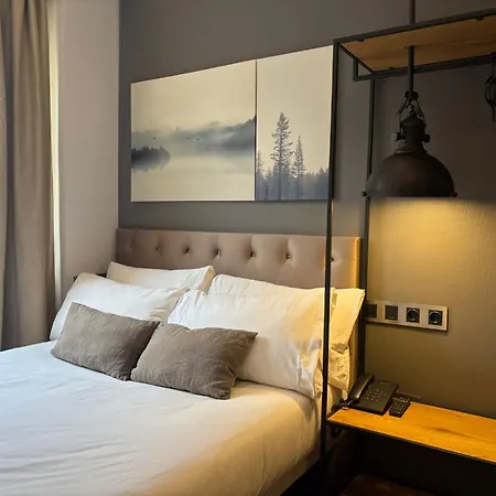 Hotel Cortes Rambla 3*