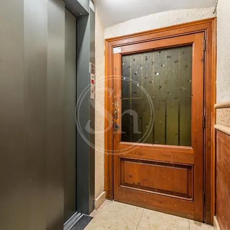Espacioso Cerca De Diagonal Apartment Barcelona