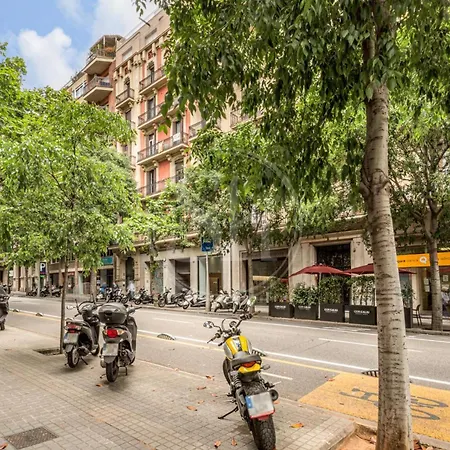 Espacioso Cerca De Diagonal Apartment