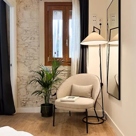 Boutique & Bcn Apartment