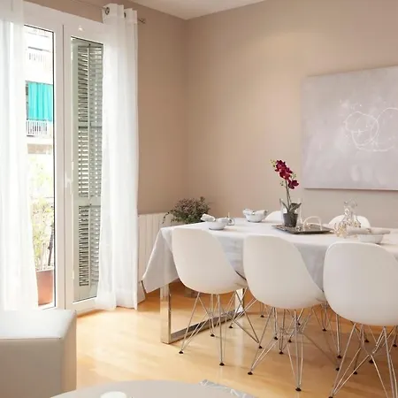 Apartment Gran Via Modern And Bright 3bd With Terrace