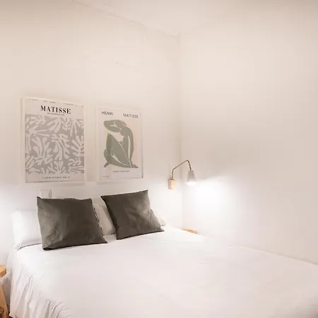 Comfortable For Groups Next To Sagrada Familia Apartament
