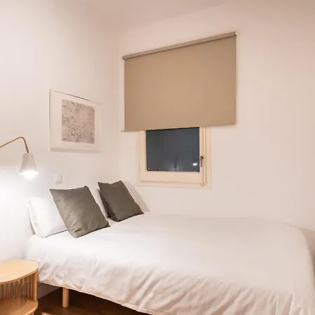 Comfortable For Groups Next To Sagrada Familia Apartament *
