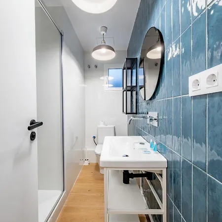 Bebarceloner Eixample - 4 Bedrooms Apartment