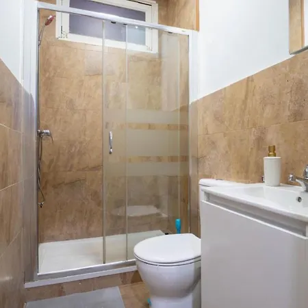 In Spacious In City Center