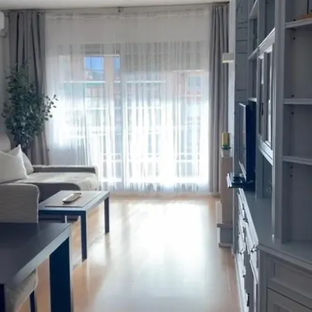 Family-friendly In 4bdr Appartamento *