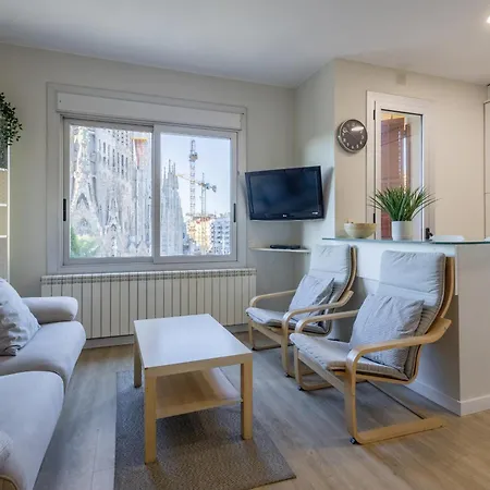 Housalia Sagrada Familia Views Apartment Barcelona