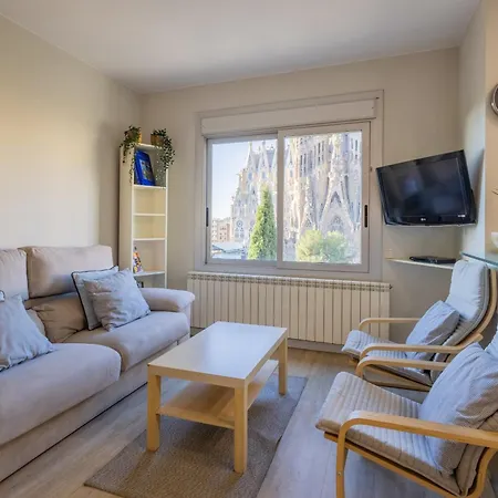 Apartment Housalia Sagrada Familia Views *
