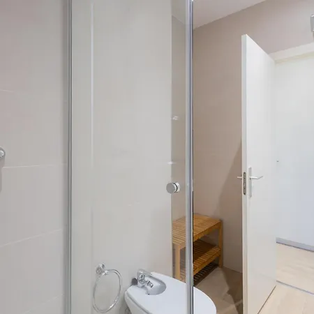 Housalia Sagrada Familia Views Apartment Barcelona