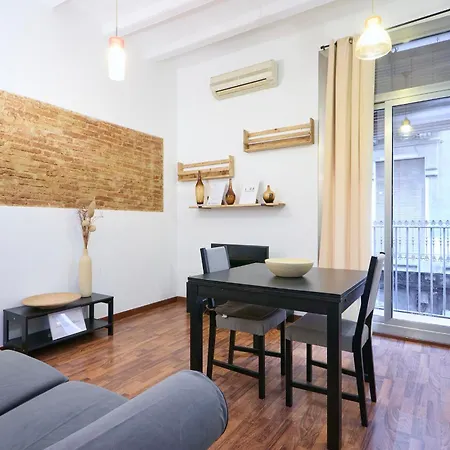 12gra1070 - Cozy Flat In The Heart Of Gracia! *