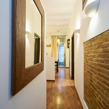 12gra1070 - Cozy Flat In The Heart Of Gracia!