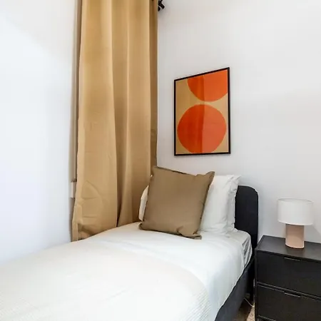 Apartment Blueground El Pienc Ac Balcony Nr Sagrada Familia Bcn-172 Barcelona