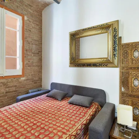 Great In Sagrada Familia With Balcony Appartement