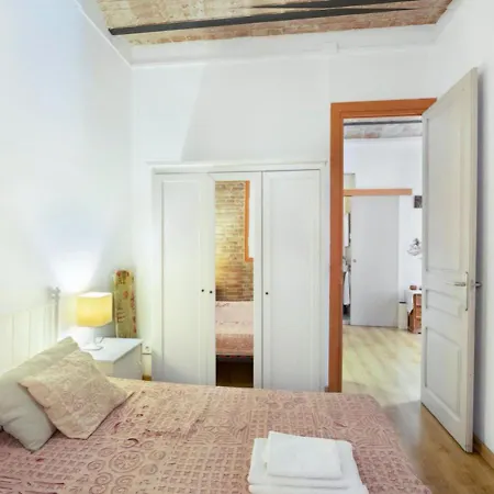 Appartement Great In Sagrada Familia With Balcony *