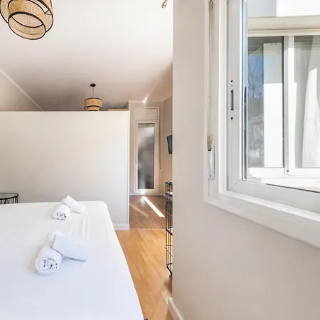 Apartment Bebarceloner Sant Andreu - 1 Bedroom With Terrace Barcelona