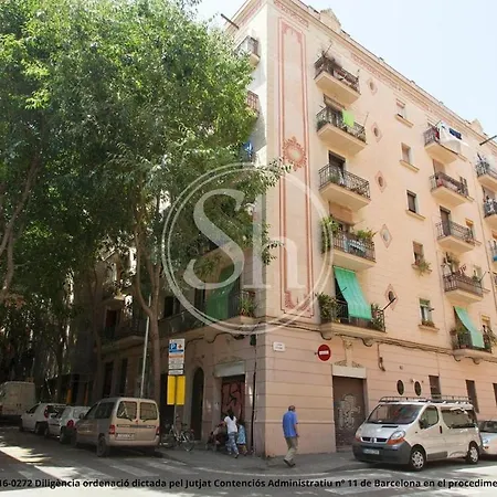 Apartment Cozy Near Sagrada Familia