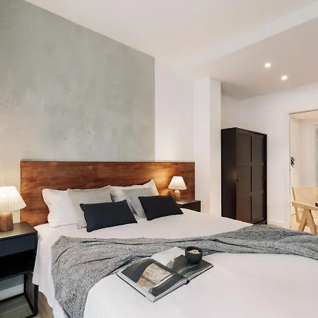 Apartment Ebre - 1 Bedroom And Balcony In Eixampre Esquerre