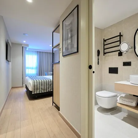 Hotel Catalonia Park Gueell 3*