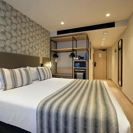 Catalonia Park Gueell 3*