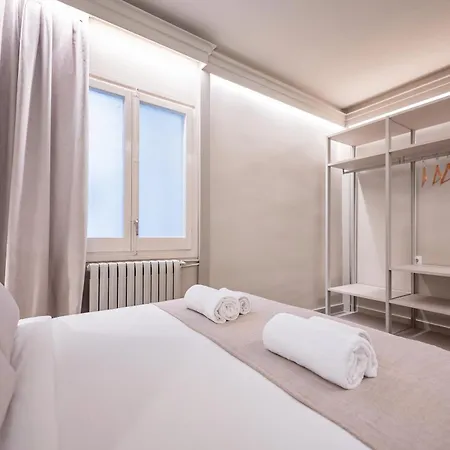 Apartment Sweett - Gaudi Avenue Barcelona