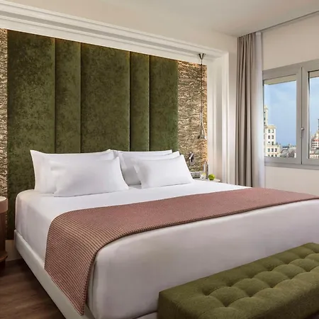 Отель Nh Collection Gran Calderon 5*