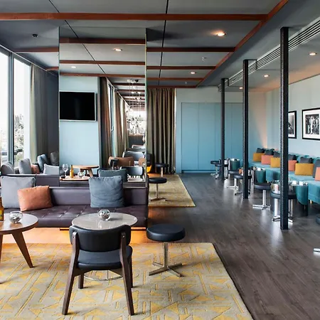 Отель Nh Collection Gran Calderon 5*