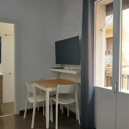 Barceloneta Apartament *